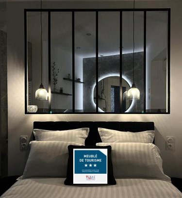 Roanne Apartment | Suite Arum classée 3 étoiles avec terrasse