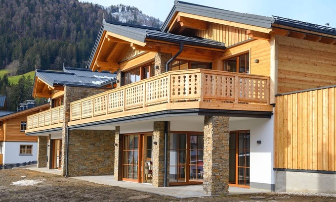Russbach am Pass Gschuett Apartment | Suite BE in the Dachstein Chalet- Dachstein West ski region