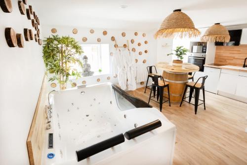 Espaly-Saint-Marcel Apartment | Suite détente