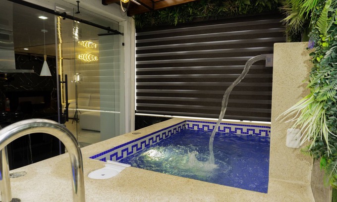 Las Tolas Apartment | Suite Estilo Minimalista con Jacuzzi Privado de Lujo en Quito Ecuador