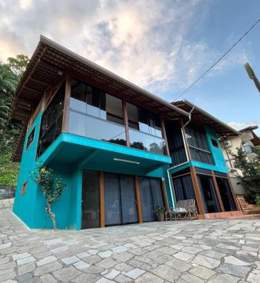 Pomerode House | Suite Familia B2
