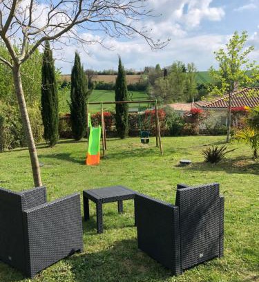 Montaut Apartment | Suite indépendante au cœur d’un jardin arboré.