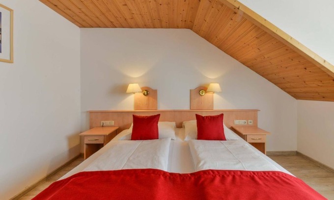 Bad Bayersoien House | Suite No. 6 - Landhotel zum Metzgerwirt