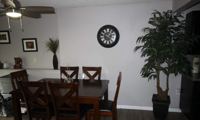 Blind Bay House | Suite on Sunrise Blvd