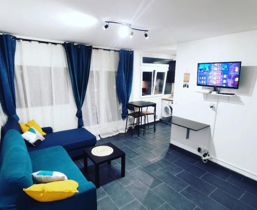 Le Mee-sur-Seine Apartment | Suite Perla - Balnéo et Sauna
