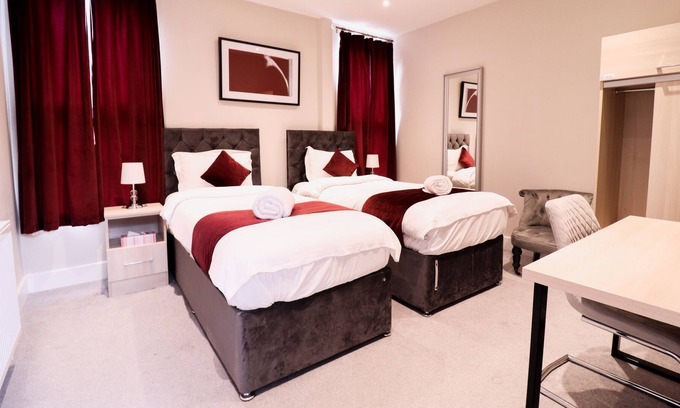 Rushmoor District Apartment | Suite-Standard-Private Bathroom-Street View-Second Floor Apartment D