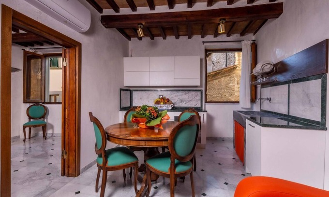 Bibbiena Apartment | Suite the Cardinal, historic home in Bibbiena