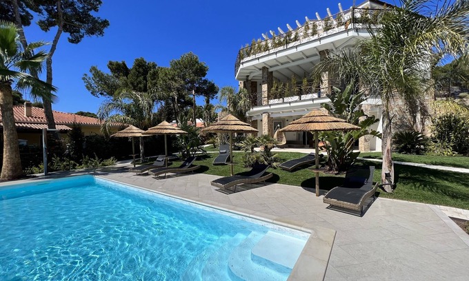 Porto Pino Apartment | Suite Villa Red Coral