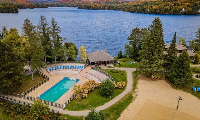 Lac Superieur Village Resort | Suites-sur-Lac