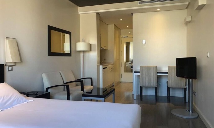 Moncloa - Arguelles Apartment | SUITES VIENNA PLAZA DE ESPAÑA