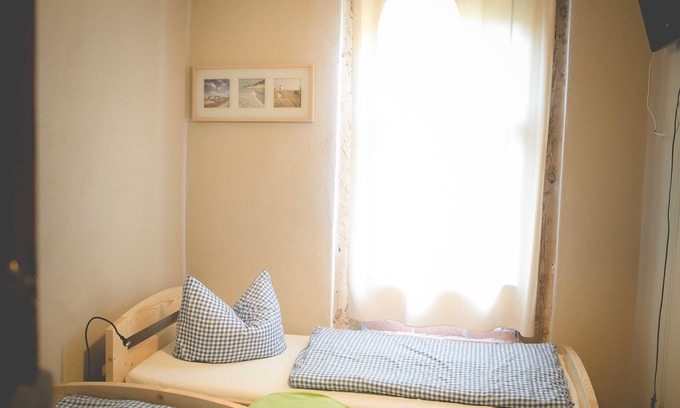 Dessau-Rosslau Cabin | Summer - Room 2 - Forsthaus Leiner Berg