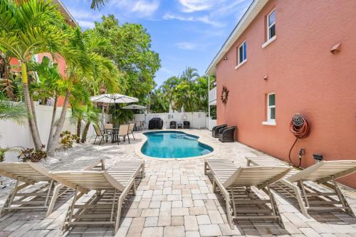 Siesta Key Village House | Summer Salt