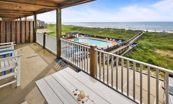 Hatteras Condo | SUMMER SAVINGS - Oceanfront Dog Friendly Condo w/Private Balcony, Resort Pool