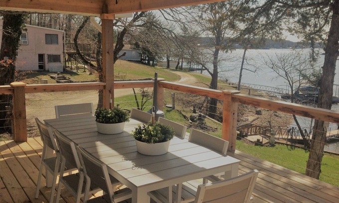 Gravois Mills House | Summerset House - Modern Home Vaulted Deck. 4 MM Gravois - Mill Creek Cove