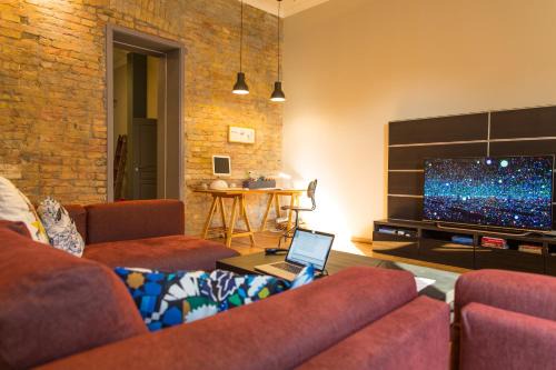 Erzsebetvaros Apartment | SummerStreetSeven
