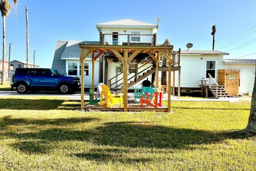 Port Lavaca House | Summertime Is Here! Fishing, Kayaks, Beach, Bbq