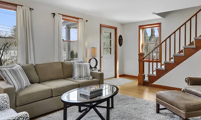 Lenox Dale House | Sun Filled Lenox Retreat-Minutes to Tanglewood