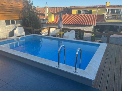 Melecas House | Sun house - Near Sintra - Kitchen - Pool