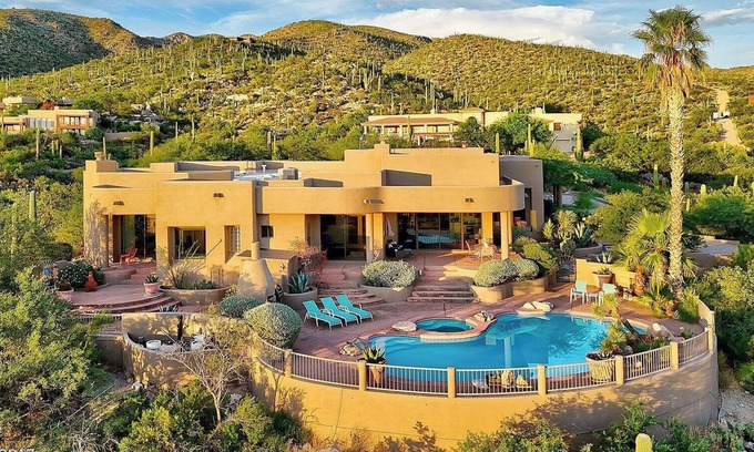 Tucson Villa | Sun King - Amazing Panoramic Sunset and Mountain Views! Sauna/Hot Tub/Pool.