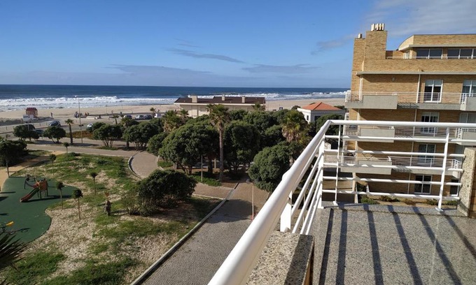 Mozelos Apartment | Sun, Sky and Sea