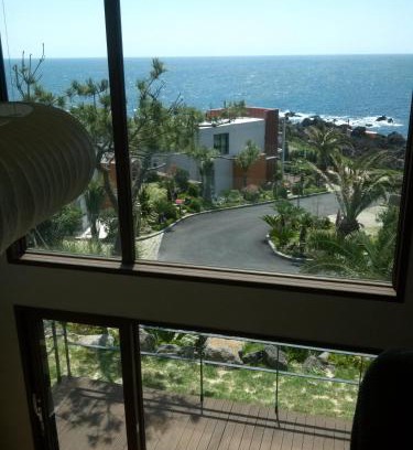 Jungmun House | Sun Village
