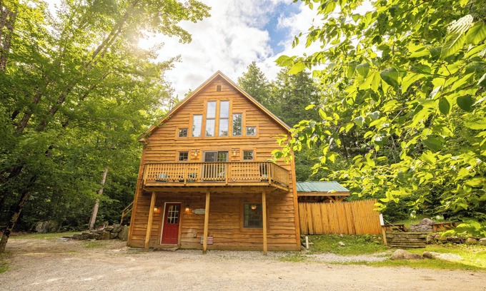 Bryant Pond Ski Chalet | Sunday River & Lake Chalet, 2 Full Kitchens, Hot Tub, Game Room