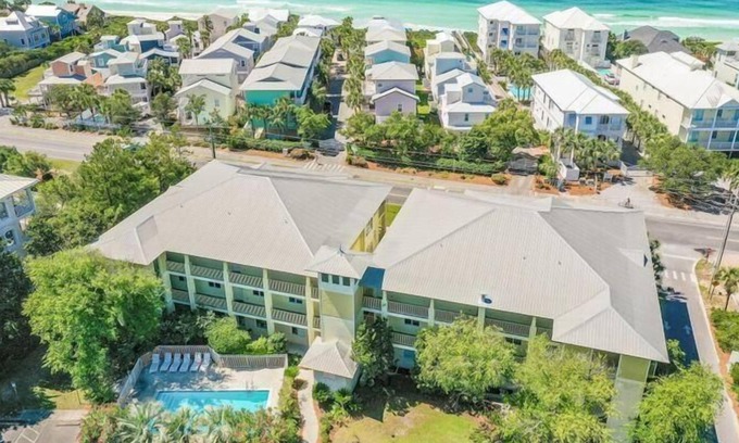 Seagrove Beach Condo | SunDune on 30A , Walk to the Beach W/Gated Access! Pool! Close to Seaside!
