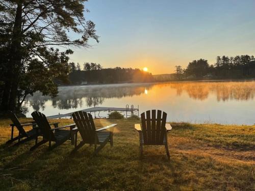 Monmouth House | Sunfish Cove is the perfect year round getaway