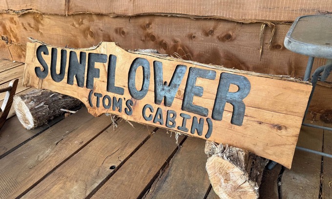 Lamont Cabin | Sunflower Cabin