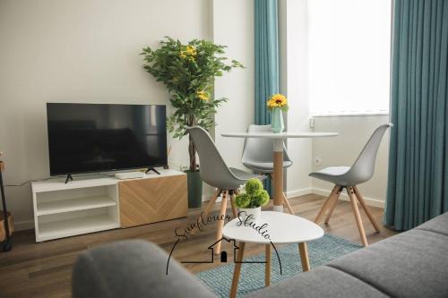 Braga Apartment | Sunflower Studio