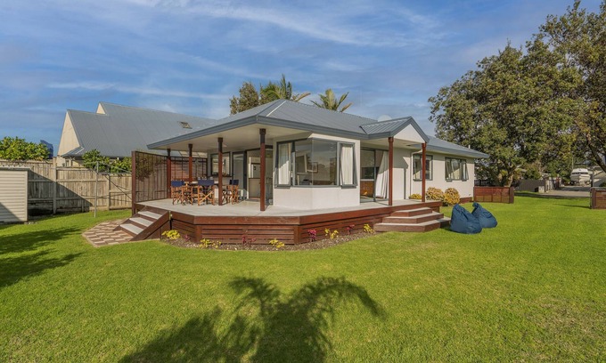 Whitianga House | Sunlight Bach - Whitianga Holiday Home