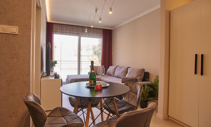 Szeged Apartment | SUNLIGHT Red Szeged
