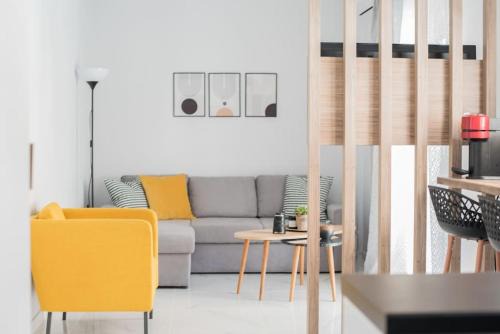 Omonia Apartment | Sunlight rooftop apartment