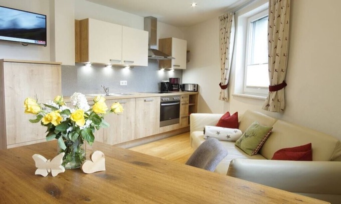 Vorderglemm Boat Rental | Sunnseit Comfortable Holiday Residence