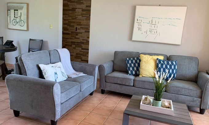 Loiza Condo | Sunny 2-bedroom condo by the beachn