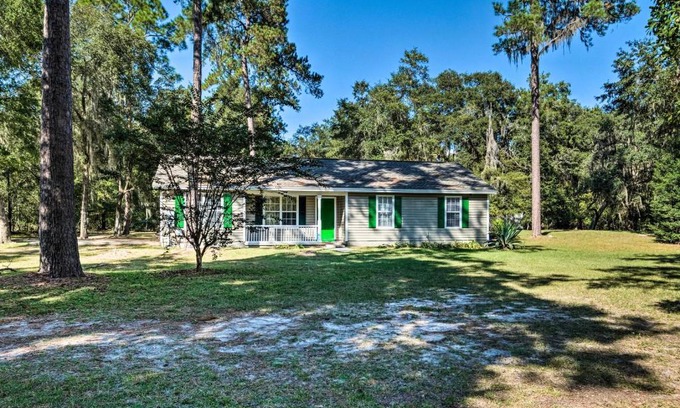 Gainesville House | Sunny Abode, 10 Mi to University of Florida!