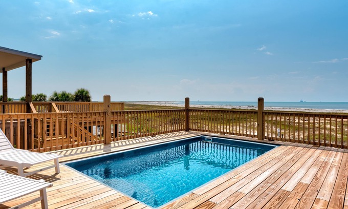 Dauphin Island House | Sunny and 75- Fall is filling up fast, book today