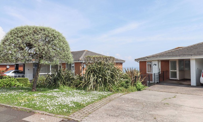 Babbacombe Cottage | SUNNY BANK, family friendly, country holiday cottage in Babbacombe