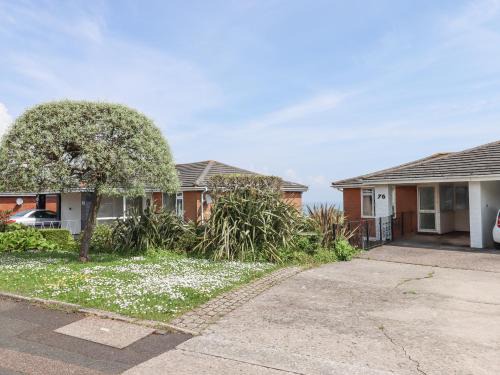 Babbacombe House | Sunny Bank
