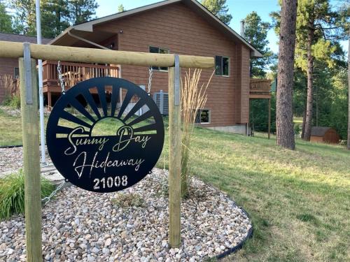 Sturgis House | Sunny Day Hideaway