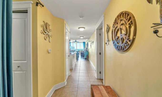 Fort Walton Beach Apartment | Sunny Daze Will Brighten Your Stay Let The Sun Shine In Waterscape C502