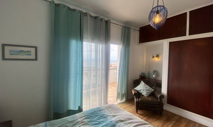 Valle Gran Rey Apartment | SUNNY HARBOR APARTMENT IN VALLE GRAN REY WITH LARGE BALCONY, 50m TO THE BEACH, WIFI