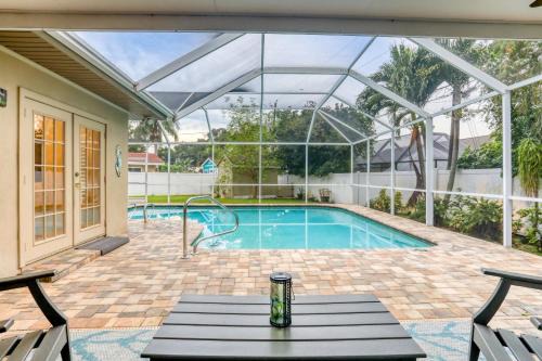 Clearwater House | Sunny Highfield Drive
