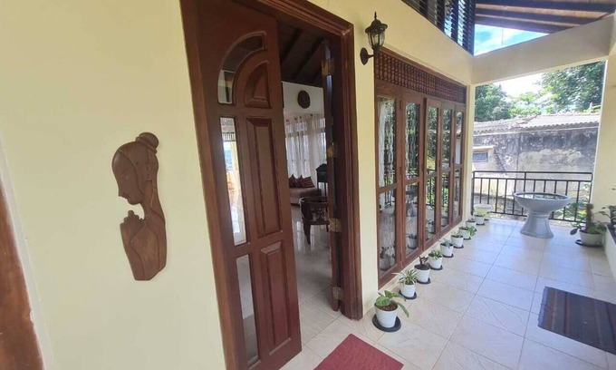 Kandy Bed & Breakfast | Sunny Hill Residence
