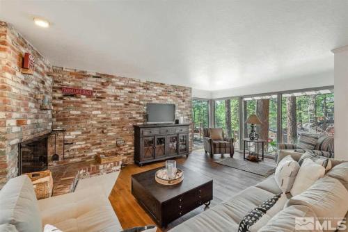 Skyland House | Sunny Lakeview Retreat - Private Beach Access