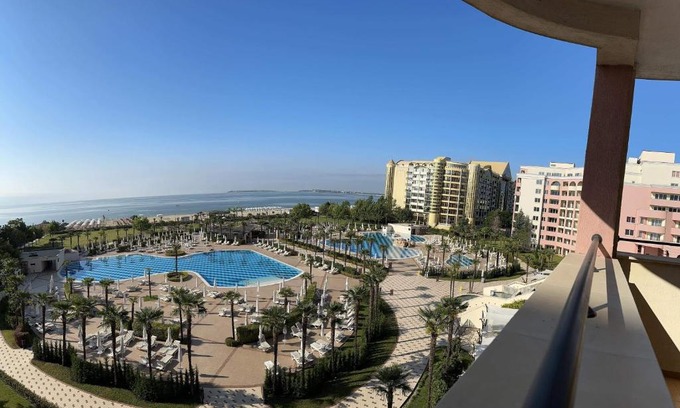 Sunny Beach Apartment | Sunny Majestic Private Apartment