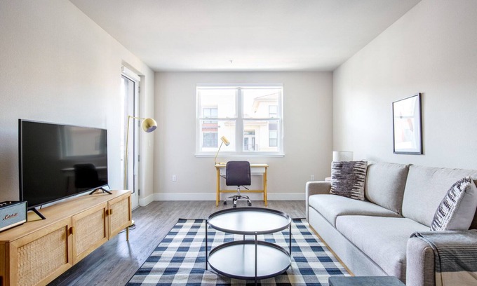 Centennial Apartment | Sunny Redwood City 2BR w/W/D, Pool, BBQ, walk to Caltrain, by Blueground