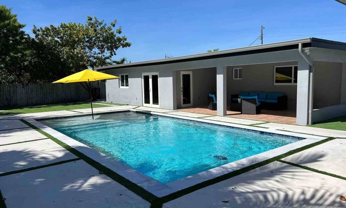 Ludlam House | Sunny Resort Oasis with Heated Pool & Ping Pong