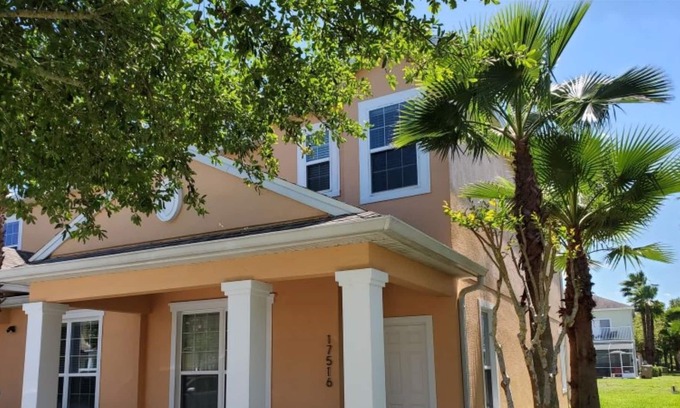Silver Creek House | Sunny Serenity - Contemporary Townhome Near Area Attractions