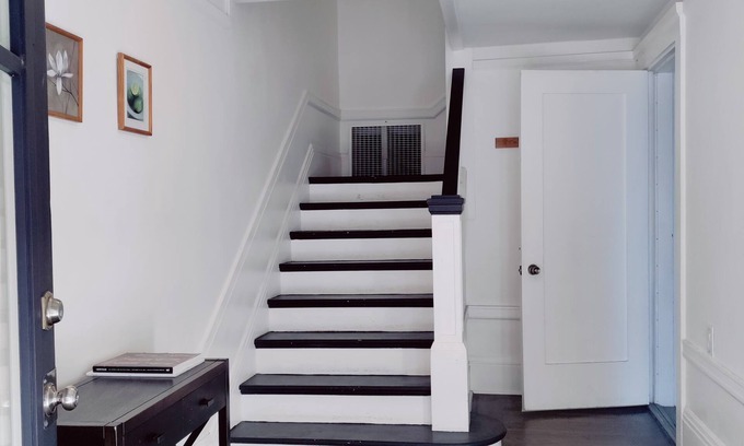 Richmond District House | Sunny SF House w/Parking, Great Location, Spacious and Convenient to Everything